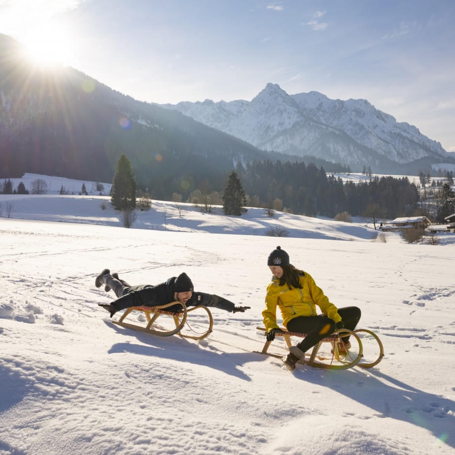 Kaiserwinkl-Urlaub-Aktivitaeten-Rodeln-Walchsee-WinterCtourismusverbandkaiserwinkl